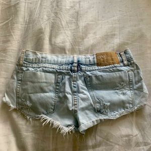 One by one teaspoon- Trash Whores style short